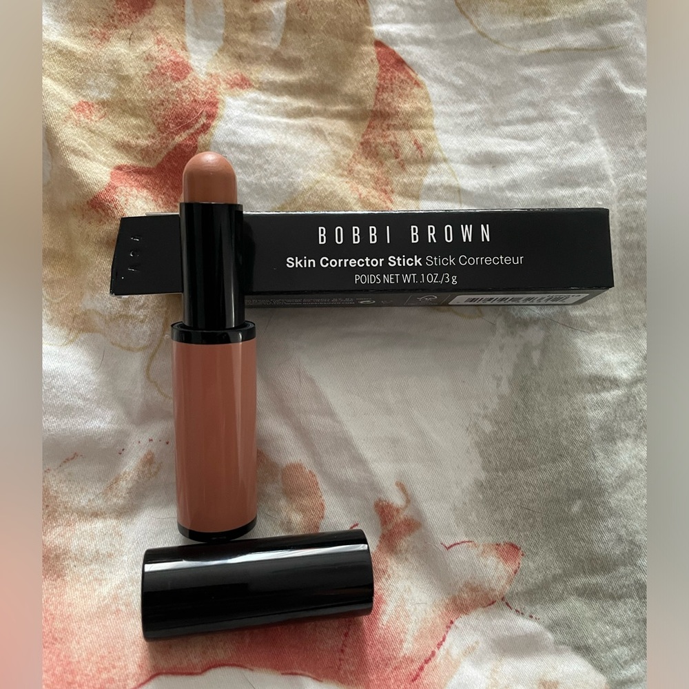 Bobbi Brown Skin Corrector
